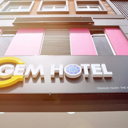 Gem ホテル ヌサジャヤ エクステリア 写真